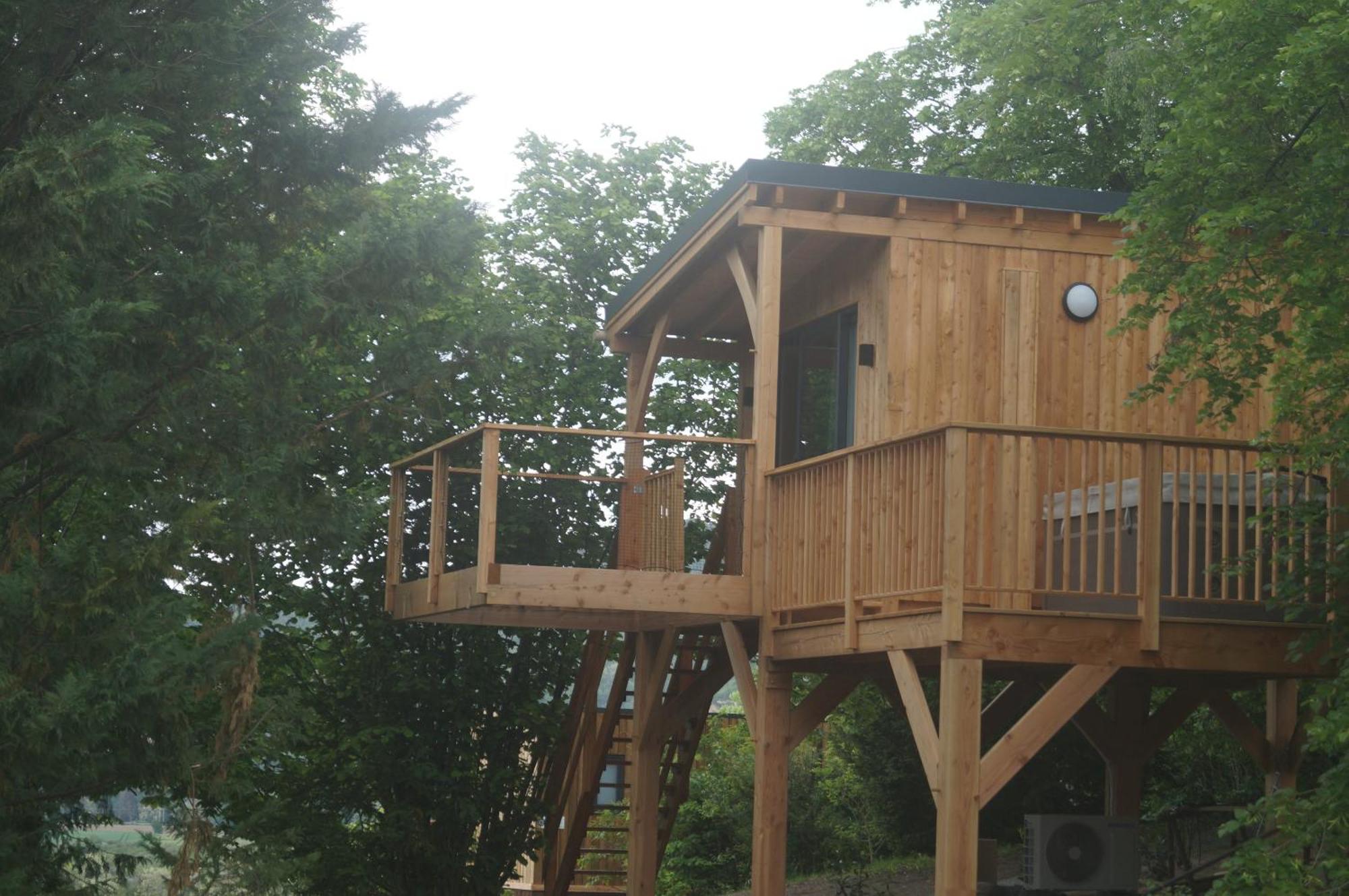 Lodges Arverne Vic-le-Comte Exterior foto